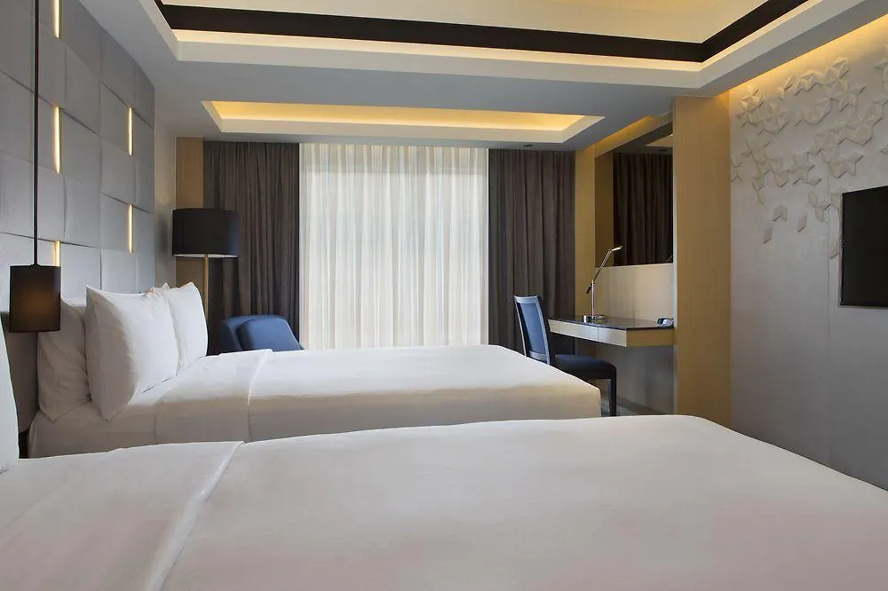 Le Meridien Kota Kinabalu Hotel