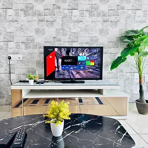 https://gurney-sea-view-suite-2br.penanghotels.org