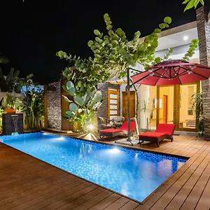 https://maneh-villa-private-pool.tophotelslangkawi.com