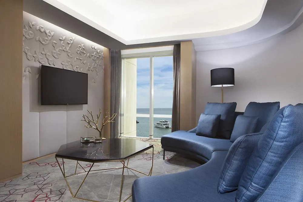 Hotel Le Meridien Kota Kinabalu