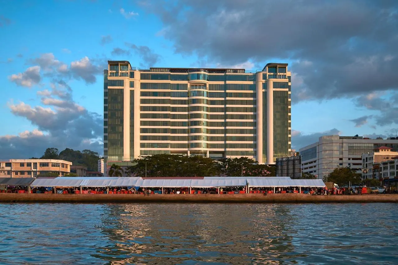 Le Meridien Kota Kinabalu Hotel