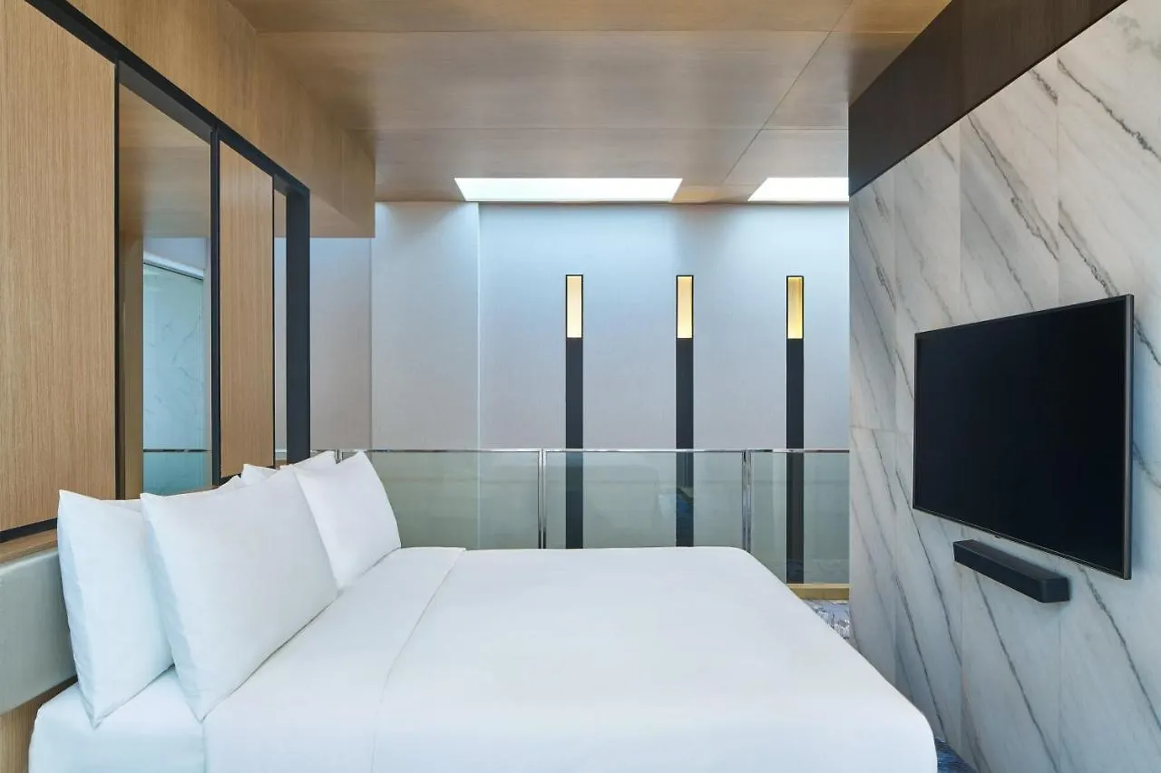Hotel Le Meridien Kota Kinabalu