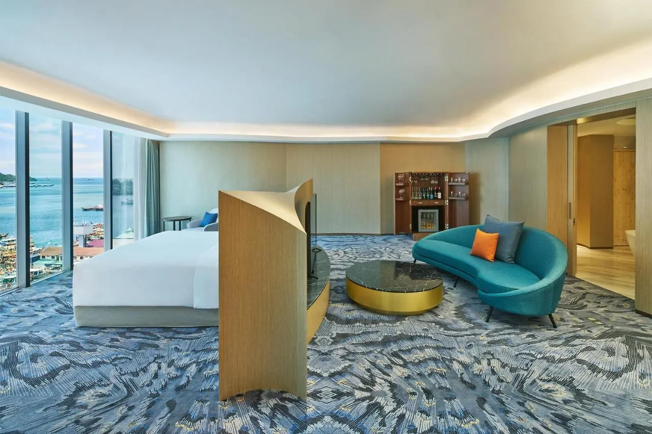 Le Meridien Kota Kinabalu