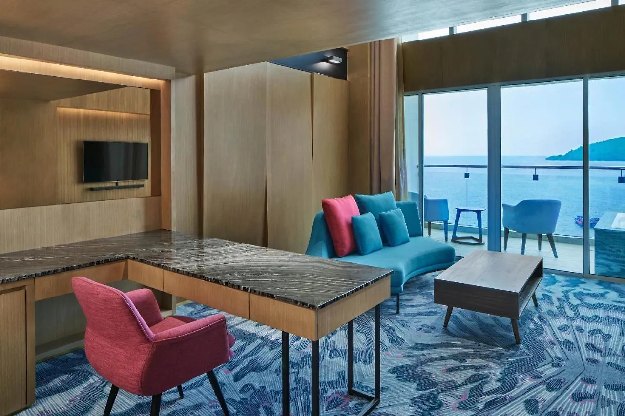 Le Meridien Kota Kinabalu 5*,