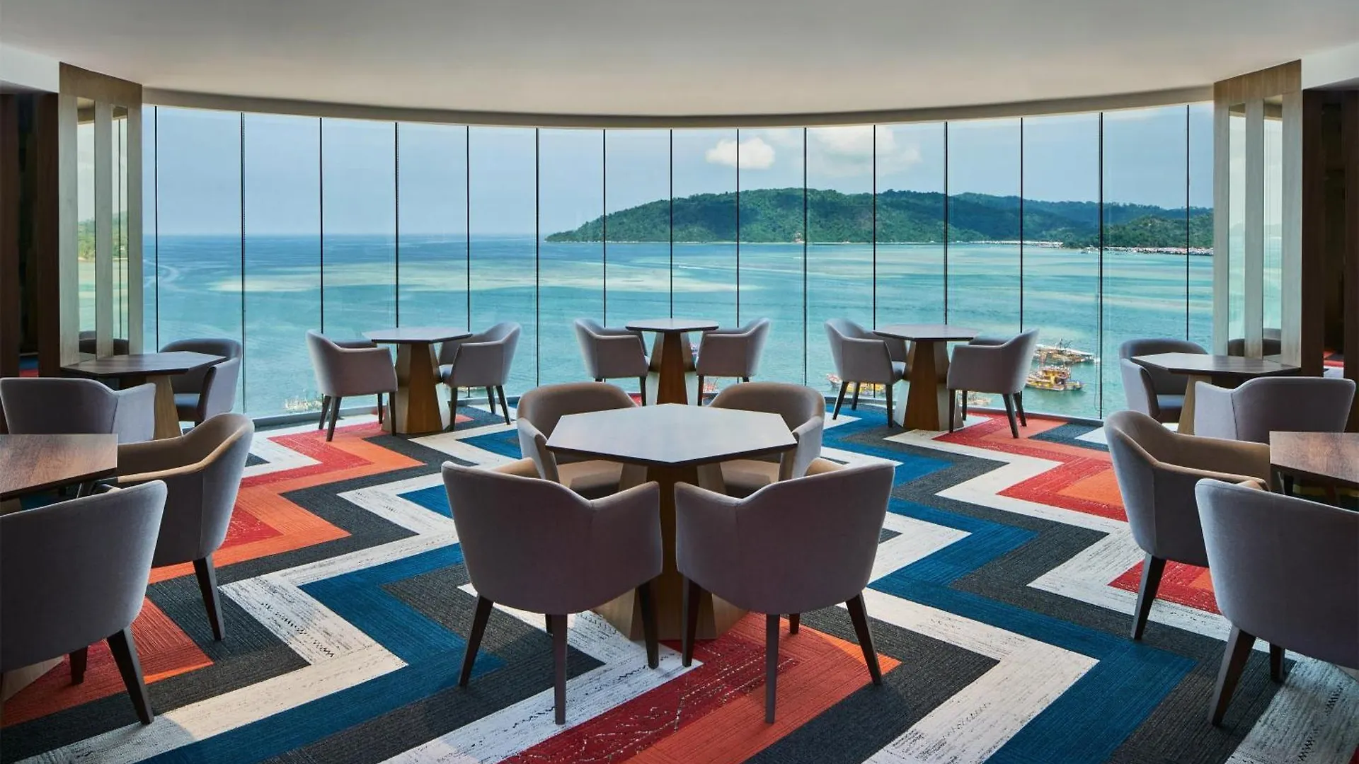 Le Meridien Kota Kinabalu Hotel