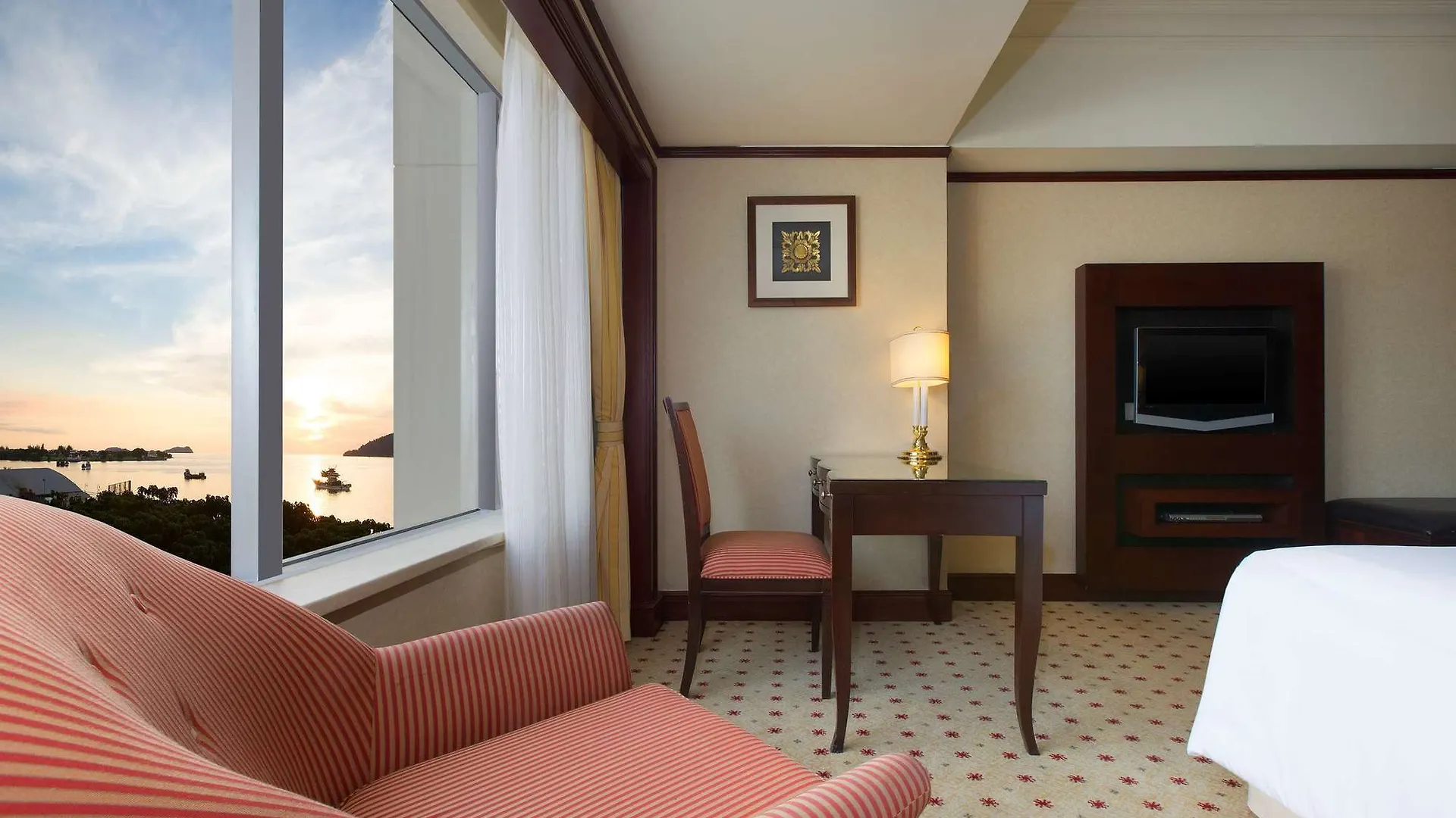 Le Meridien Kota Kinabalu